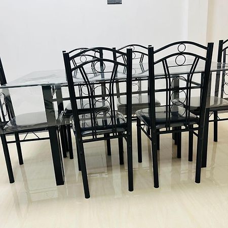 J & J Homestay Jaffna Buitenkant foto