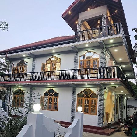 J & J Homestay Jaffna Buitenkant foto