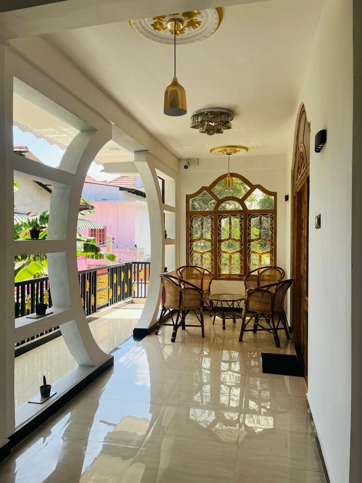J & J Homestay Jaffna Buitenkant foto